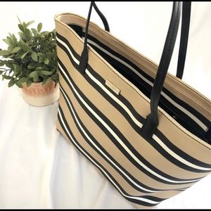 kate spade Bags - Kate Spade Large Tote Bag kate spade Bags - Kate Spade Large Tote Bag